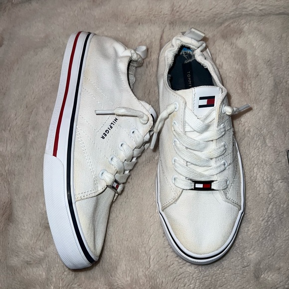 Tommy Hilfiger Shoes - Women’s Tommy Hilfiger slip on shoes